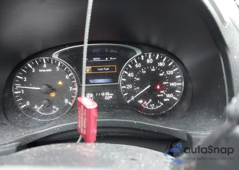 2015 Nissan Pathfinder Sl z USA, uszkodzony, nr VIN 5N1AR2MM2FC684426